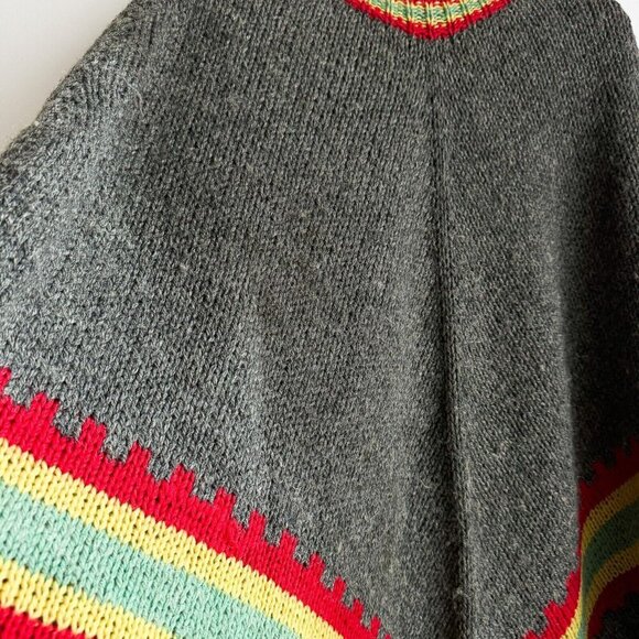 Vintage Wool Handknit Fringe Hem Poncho OS - Picture 4 of 4